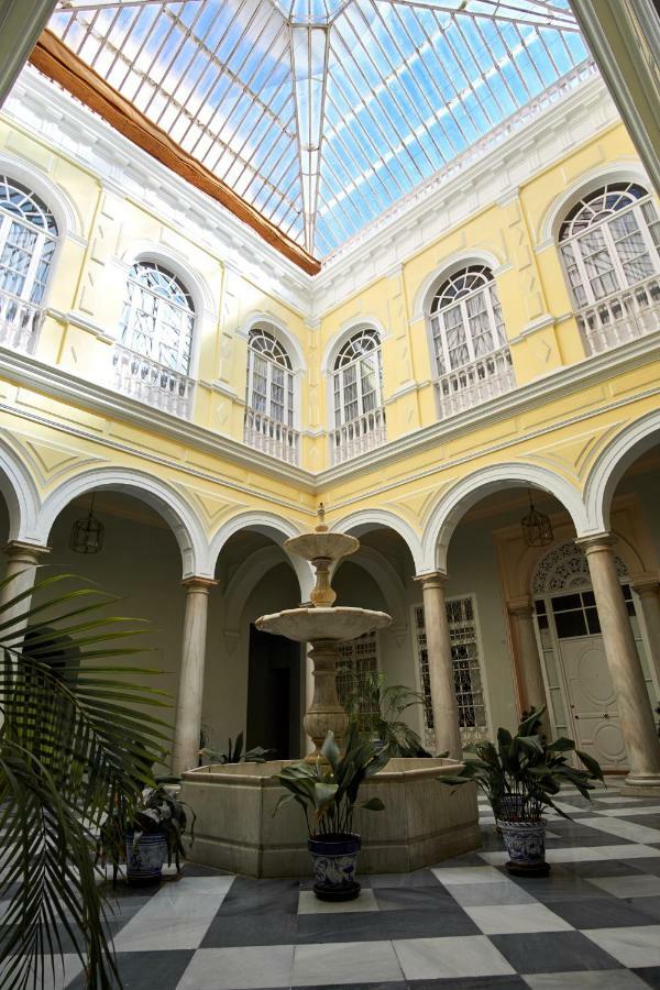Pajaritos Palace By Valcambre Sevilla